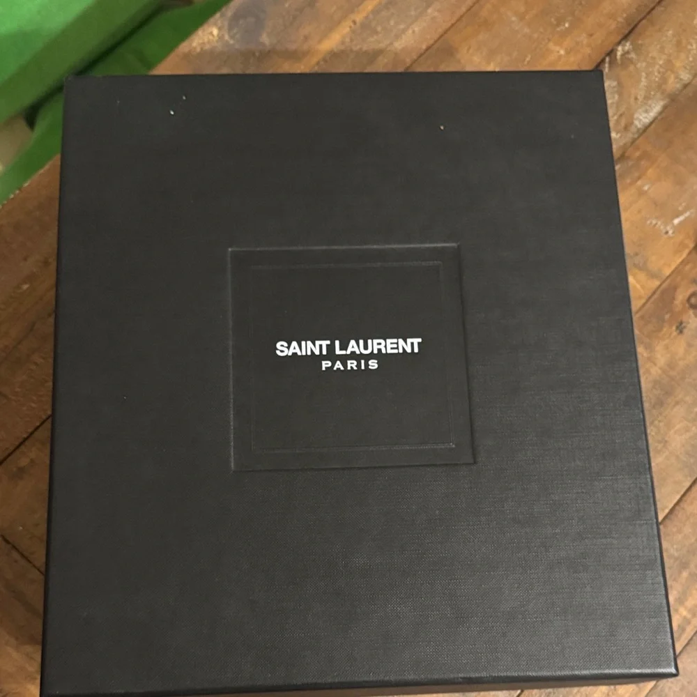 Saint Laurent Classic Black Heels - Picture 2 of 11